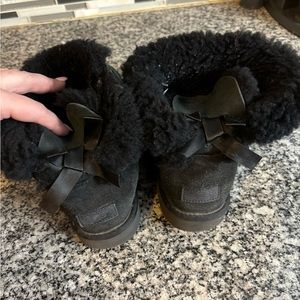 Black uggs